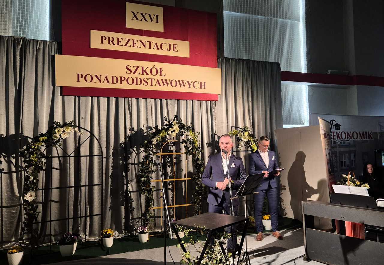 Prezentacje Szkół Ponadpodstawowych Powiatu Dzierżoniowskiego