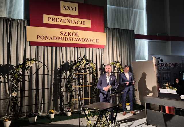 Prezentacje Szkół Ponadpodstawowych Powiatu Dzierżoniowskiego