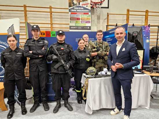 Prezentacje Szkół Ponadpodstawowych Powiatu Dzierżoniowskiego