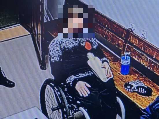 Niepełnosprawny pasażer z narkotykami zatrzymany podczas kontroli drogowej