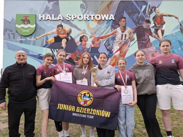 Świetny występ zawodniczek JUNIORA Dzierżoniów w Pucharze Polski w sumo