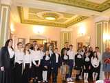 Koncert pamięci Bacha uczniów Szkoły Fortepanu d-moll w pałacu Gladishof w Piławie Górnej