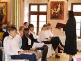 Koncert pamięci Bacha uczniów Szkoły Fortepanu d-moll w pałacu Gladishof w Piławie Górnej