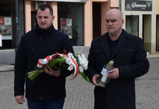 Gmina wiejska Dzierżoniów: zmarł o 21:37