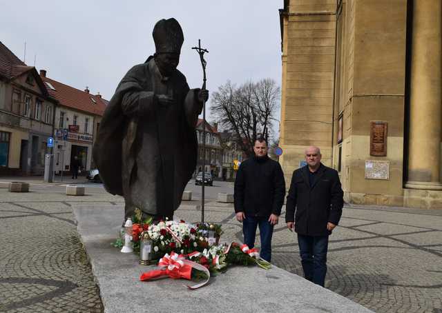 Gmina wiejska Dzierżoniów: zmarł o 21:37