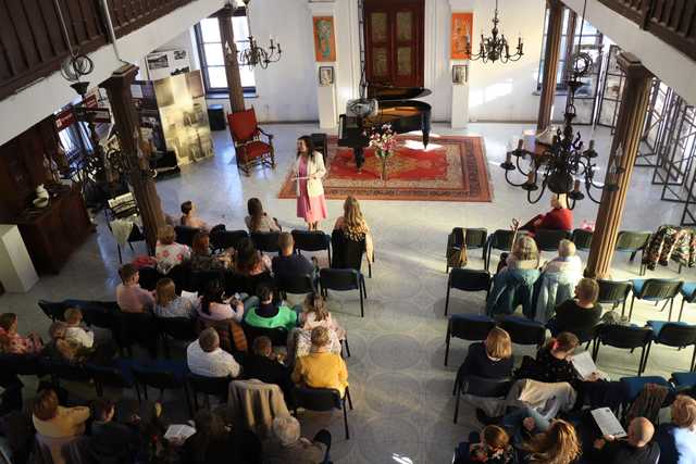 Koncert wiosenny uczniów Szkoły Fortepianu d-moll w synagodze Rutika