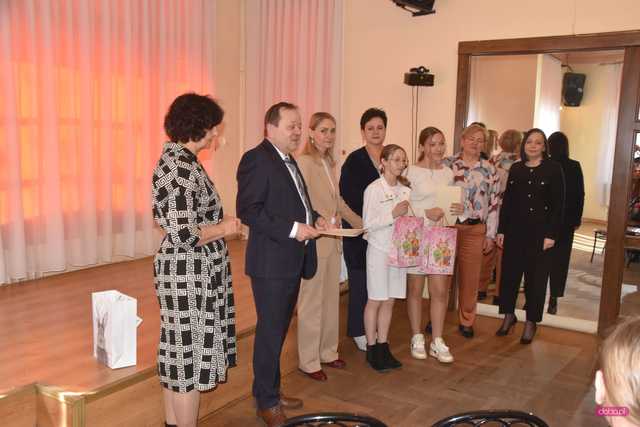 Powiatowy Konkurs Aranżacji Stołów Wielkanocnych w Dzierżoniowie