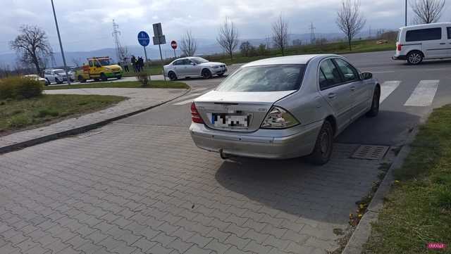 Zderzenie czterech samochodów na drodze Bielawa - Dzierżoniów