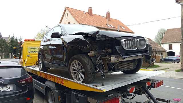 Policjanci zatrzymali pijanego kierowcę bmw