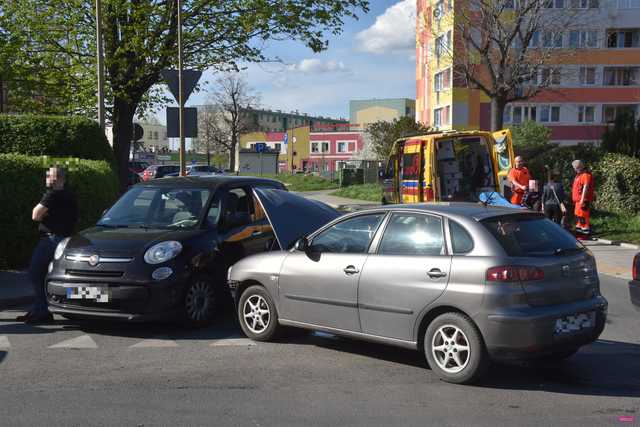Zderzenie trzech samochodów w Bielawie