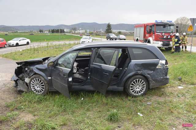 Zderzenie pojazdów na obwodnicy Dzierżoniowa