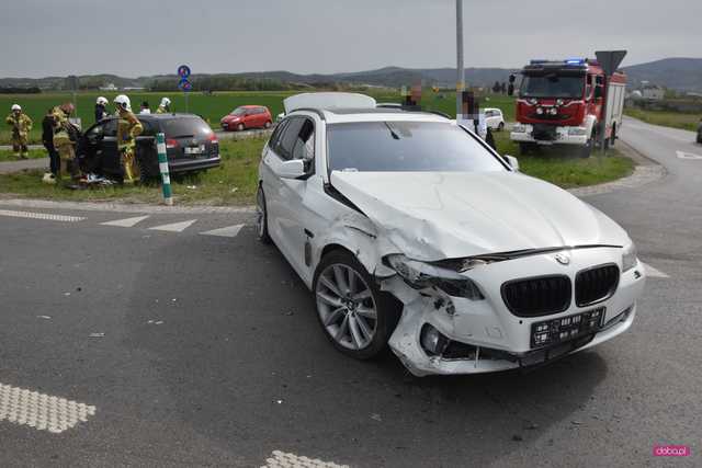 Zderzenie pojazdów na obwodnicy Dzierżoniowa