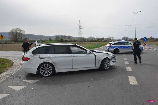 Zderzenie pojazdów na obwodnicy Dzierżoniowa