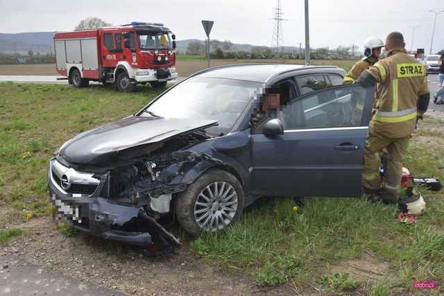 Zderzenie pojazdów na obwodnicy Dzierżoniowa