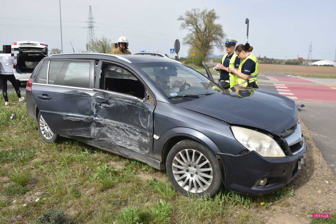 Zderzenie pojazdów na obwodnicy Dzierżoniowa