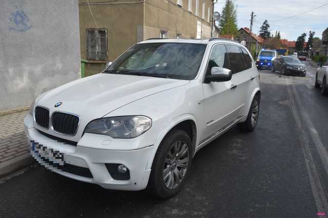 Zderzenie bmw z seatem w Pieszycach