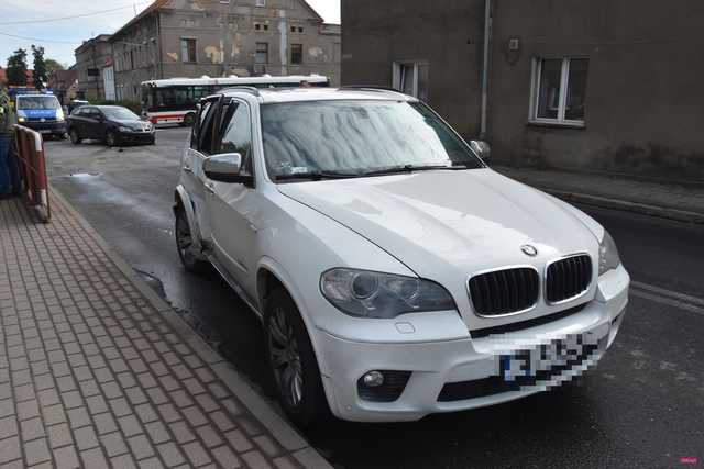 Zderzenie bmw z seatem w Pieszycach
