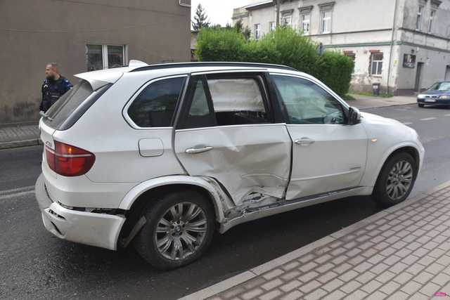 Zderzenie bmw z seatem w Pieszycach