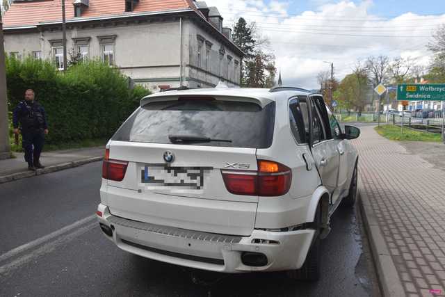 Zderzenie bmw z seatem w Pieszycach