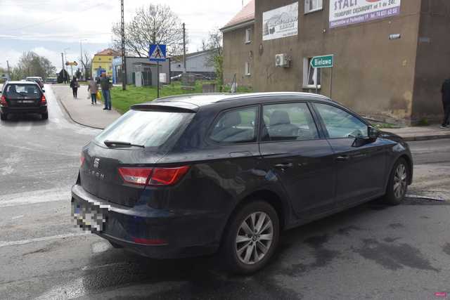Zderzenie bmw z seatem w Pieszycach