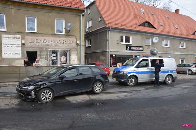Zderzenie bmw z seatem w Pieszycach