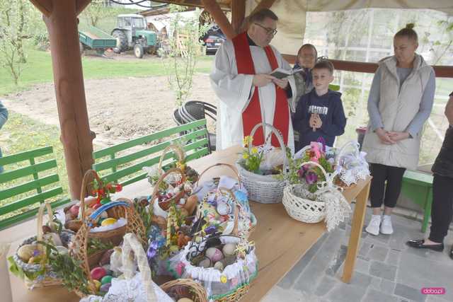 Poświęcenie pokarmów w Byszowie