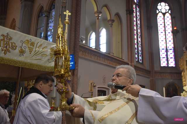 Niedziela Zmartwychwstania Pańskiego w Pieszycach