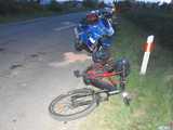 Zderzenie motocyklisty z rowerzystą