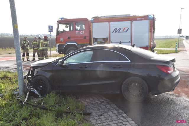 Zderzenie mercedesów na obwodnicy Dzierżoniowa