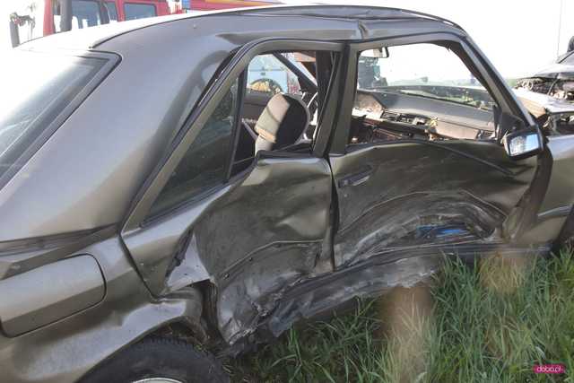 Zderzenie mercedesów na obwodnicy Dzierżoniowa