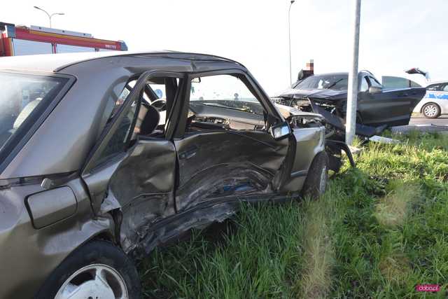 Zderzenie mercedesów na obwodnicy Dzierżoniowa