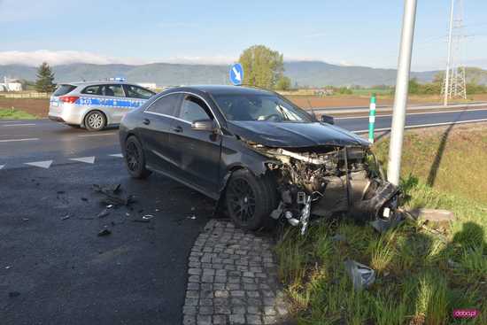 Zderzenie mercedesów na obwodnicy Dzierżoniowa