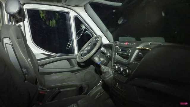 Dostawczy renault wypadł z drogi w Sieniawce