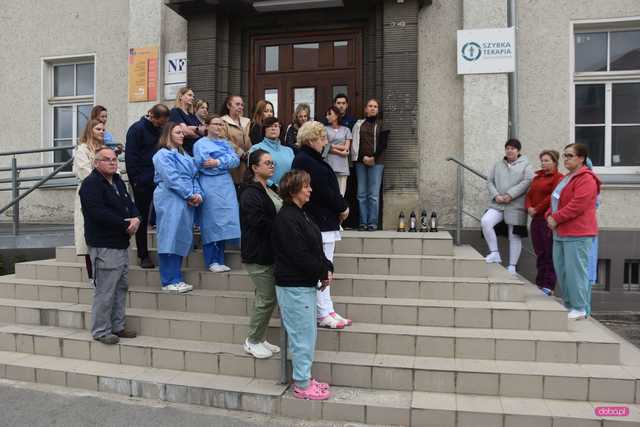 Protest pracowników ochrony zdrowia w Dzierżoniowie i Bielawie