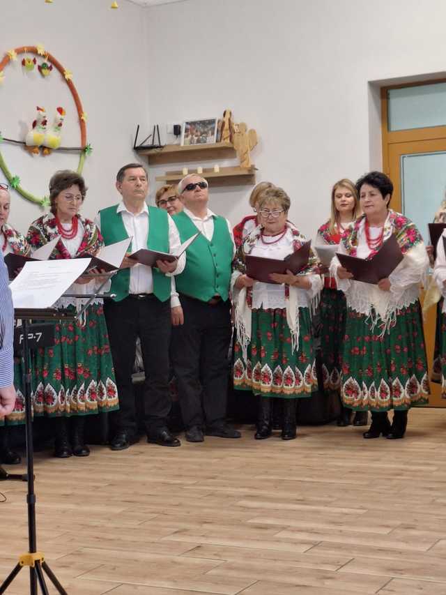 Artystyczna kooperatywa w Czerwonym Dworze