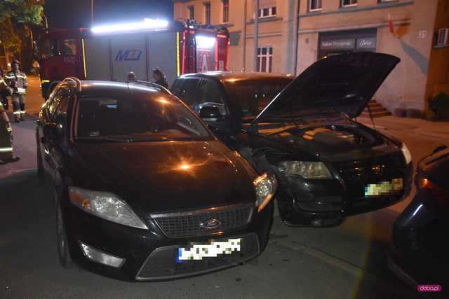 Volkswagenem uderzył w zaparkowanego forda i uciekł