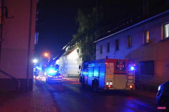 Pożar budynku wielorodzinnego w Dzierżoniowie
