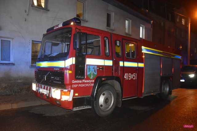Pożar budynku wielorodzinnego w Dzierżoniowie