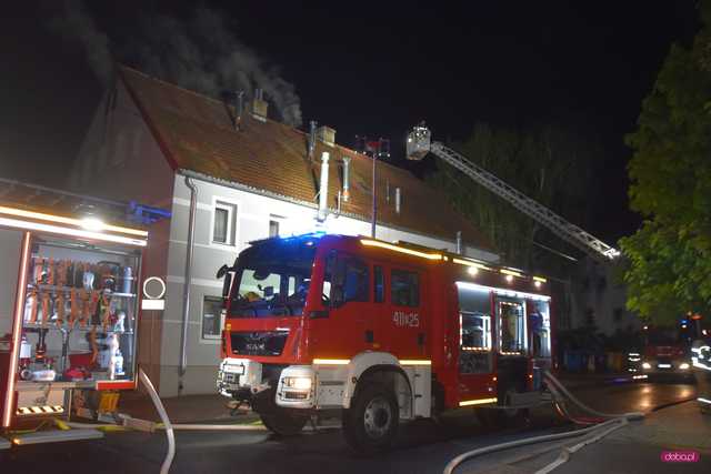 Pożar budynku wielorodzinnego w Dzierżoniowie