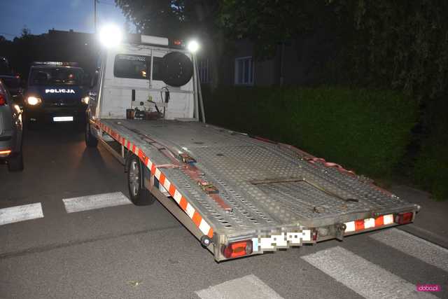 Zderzenie lawety i peugeota w Bielawie