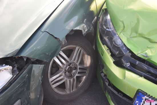 Zderzenie renault i volkswagena
