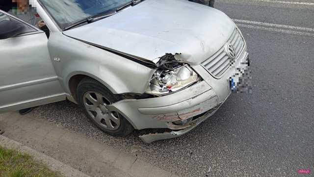 Zderzenie volkswagena z renault w Dzierżoniowie