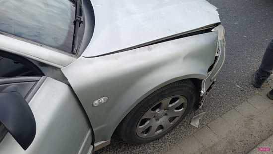Zderzenie volkswagena z renault w Dzierżoniowie