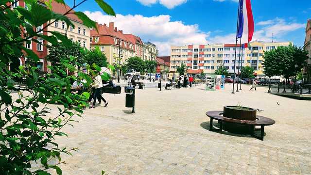 Przebudowa dzierżoniowskiego rynku zakończona