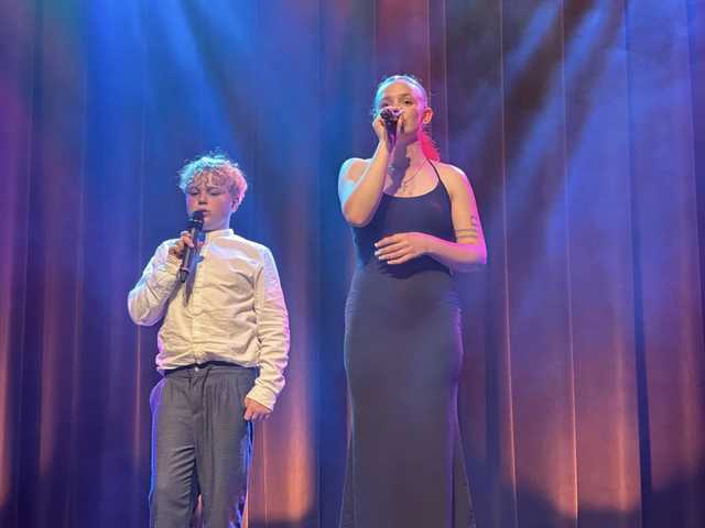 Koncert z okazji Dnia Mamy i Dnia Taty w MBP-CK w Pieszycach