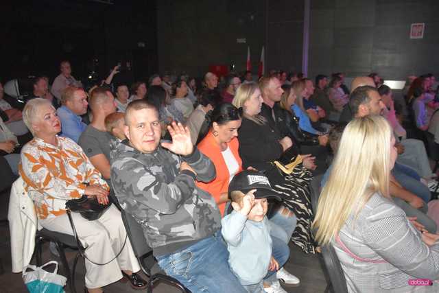 Koncert z okazji Dnia Mamy i Dnia Taty w MBP-CK w Pieszycach