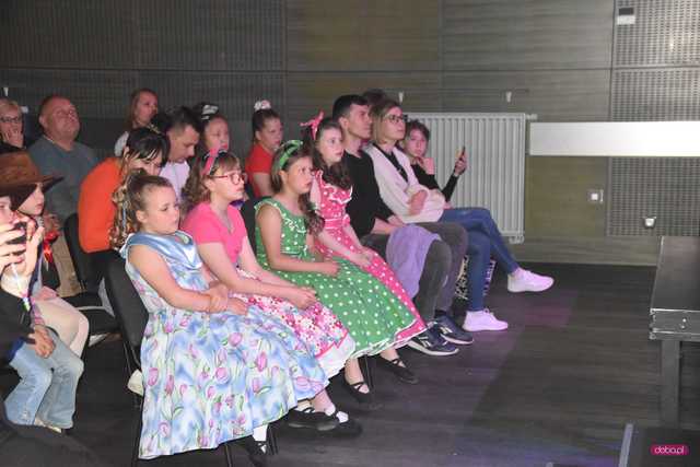 Koncert z okazji Dnia Mamy i Dnia Taty w MBP-CK w Pieszycach