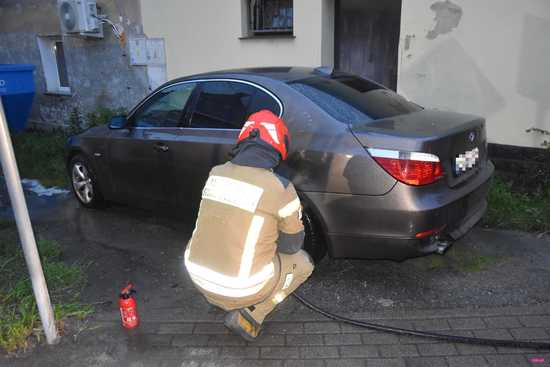 Pożar bmw w Pieszycach