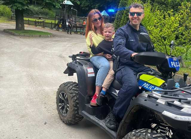 Policjanci z powiatu dzierżoniowskiego gościnnie na festynie „Świat Zdrowia i Bezpieczeństwa” w Pilawie Górnej