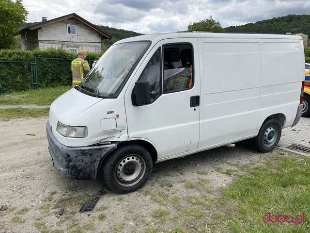 Groźne zderzenie dwóch aut w Bielawie 